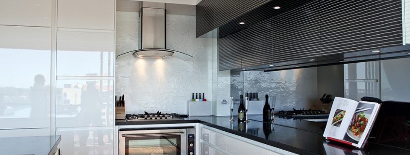 Black and White Kitchen Design Renovation